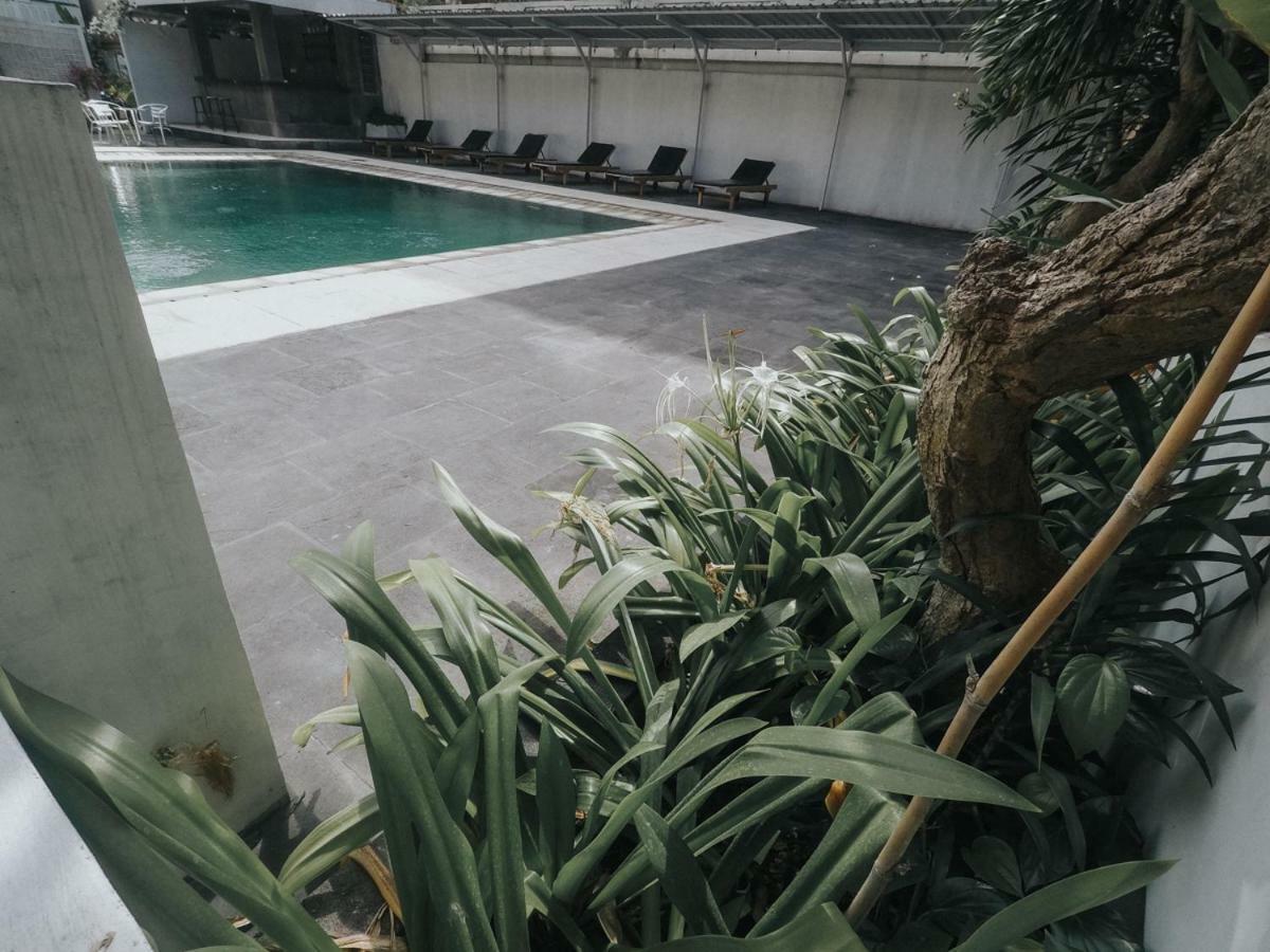 Palm Garden Kuta Hotel Kuta  Exterior photo