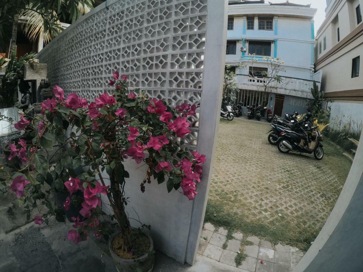 Palm Garden Kuta Hotel Kuta  Exterior photo